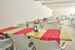 thumbnail: Restaurant