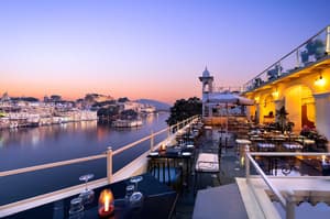 thumbnail: Restaurant
