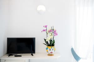 thumbnail: Room amenity