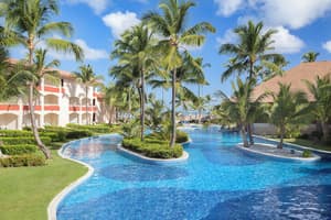 thumbnail: Front of property