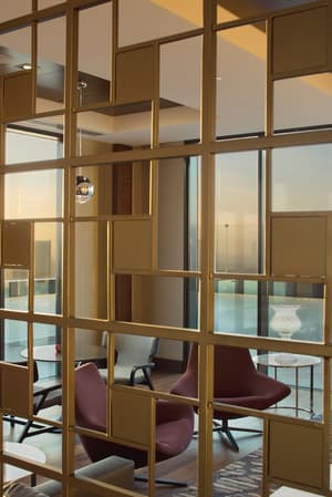 thumbnail: Business center