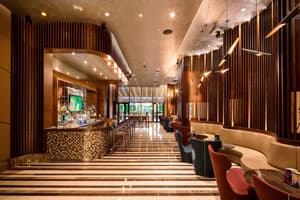 thumbnail: Bar (on property)