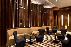 thumbnail: Bar (on property)