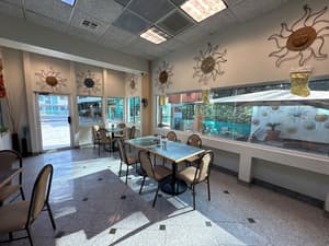 thumbnail: Restaurant