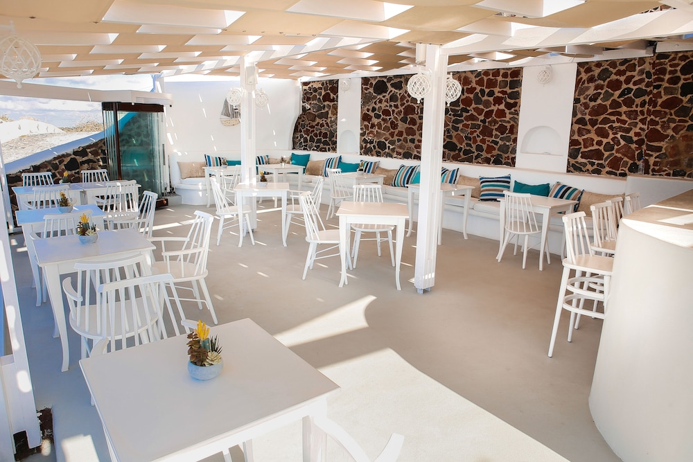 Snack bar