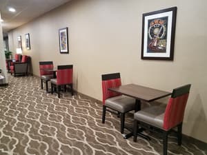 thumbnail: Breakfast area