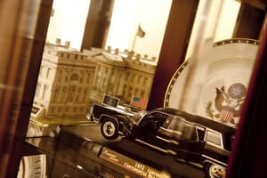 thumbnail: Interior detail