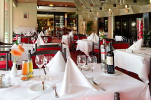thumbnail: Restaurant
