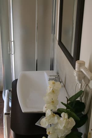 thumbnail: Bathroom sink