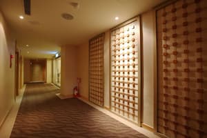 thumbnail: Hallway