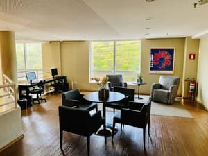 thumbnail: Business center