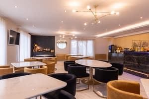 thumbnail: Breakfast area