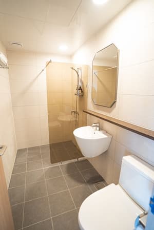 thumbnail: Bathroom