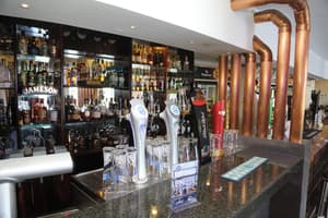 thumbnail: Bar (on property)