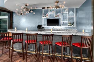 thumbnail: Bar (on property)