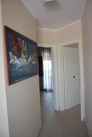 thumbnail: Hallway