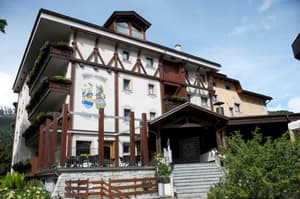 thumbnail: Hotel