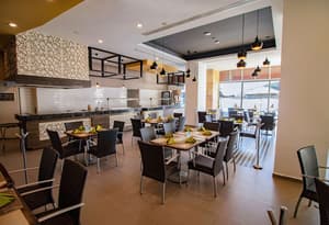 thumbnail: Restaurant