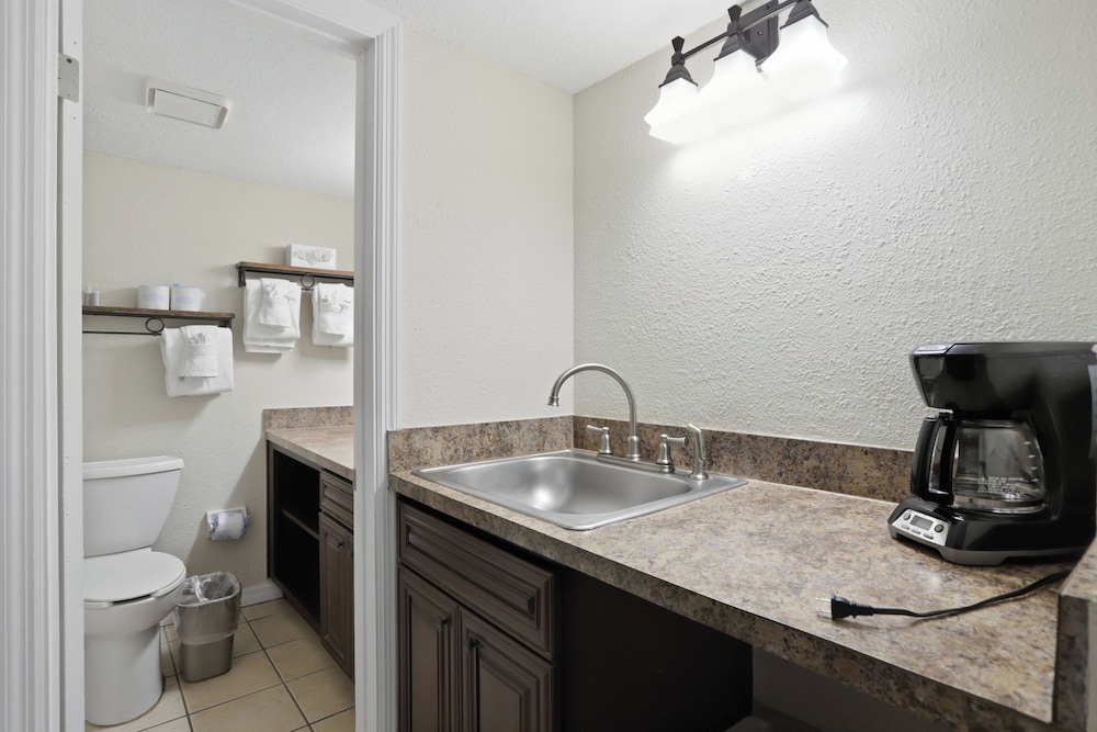 Private kitchenette