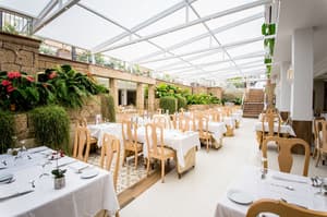 thumbnail: Restaurant