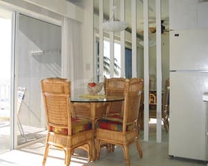 thumbnail: 1873I04L.jpg