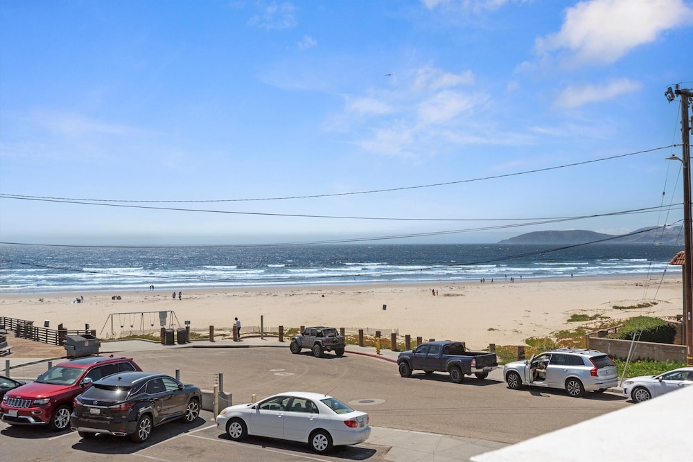 Beach/ocean view
