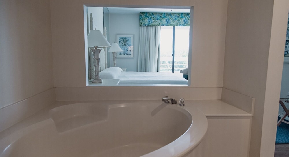 Jetted tub
