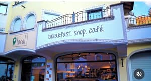thumbnail: Breakfast area