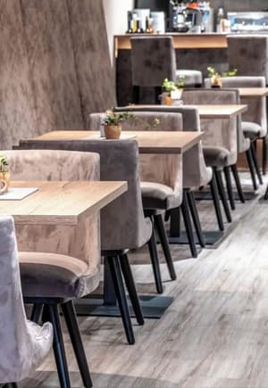 thumbnail: Breakfast area