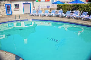 thumbnail: Pool