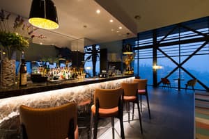 thumbnail: Bar (on property)