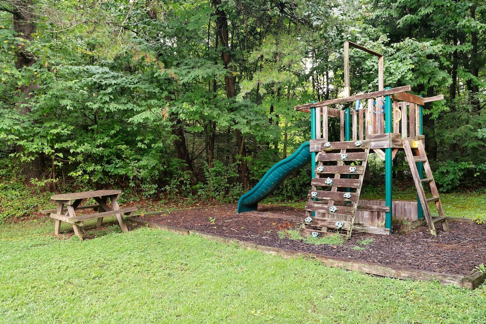 Children's play area - outdoor