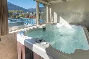 thumbnail: Private spa tub
