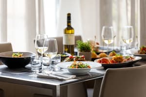 thumbnail: Restaurant