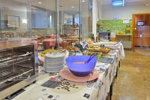 thumbnail: Breakfast area