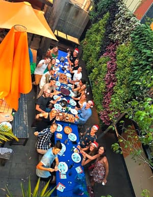 thumbnail: Outdoor dining
