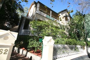thumbnail: Front of property