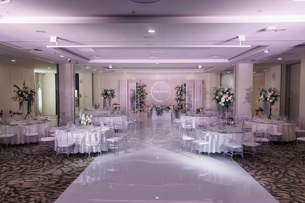 Indoor wedding