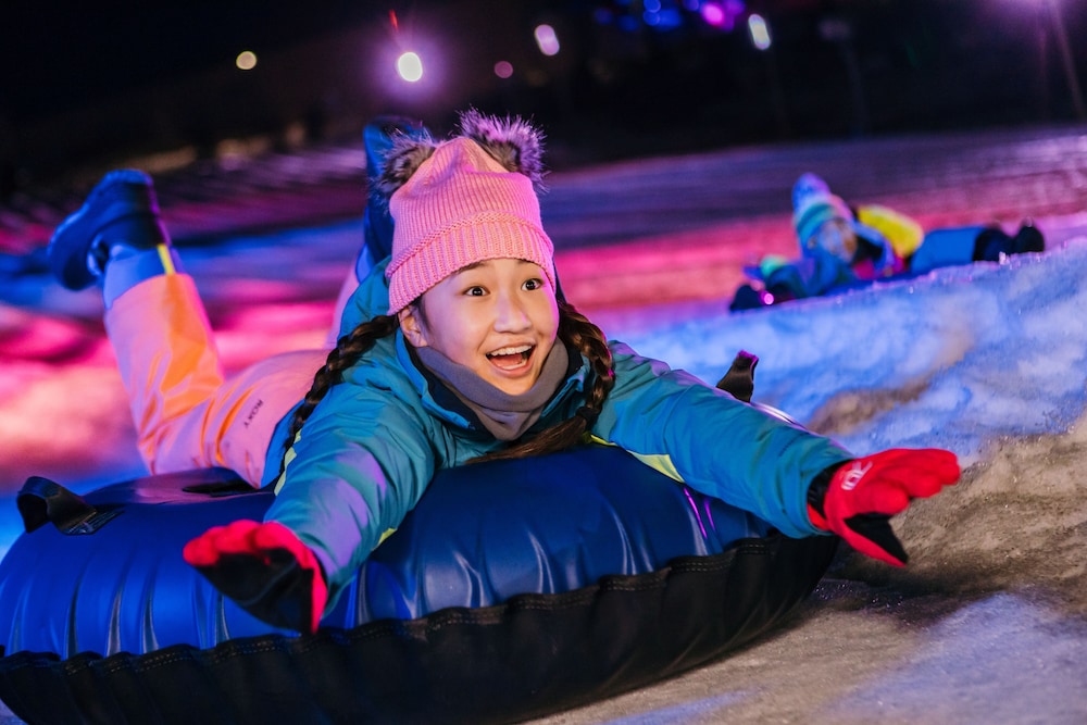 Snow tubing