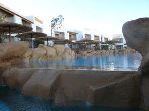 thumbnail: Pool