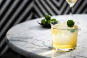 thumbnail: Bar (on property)