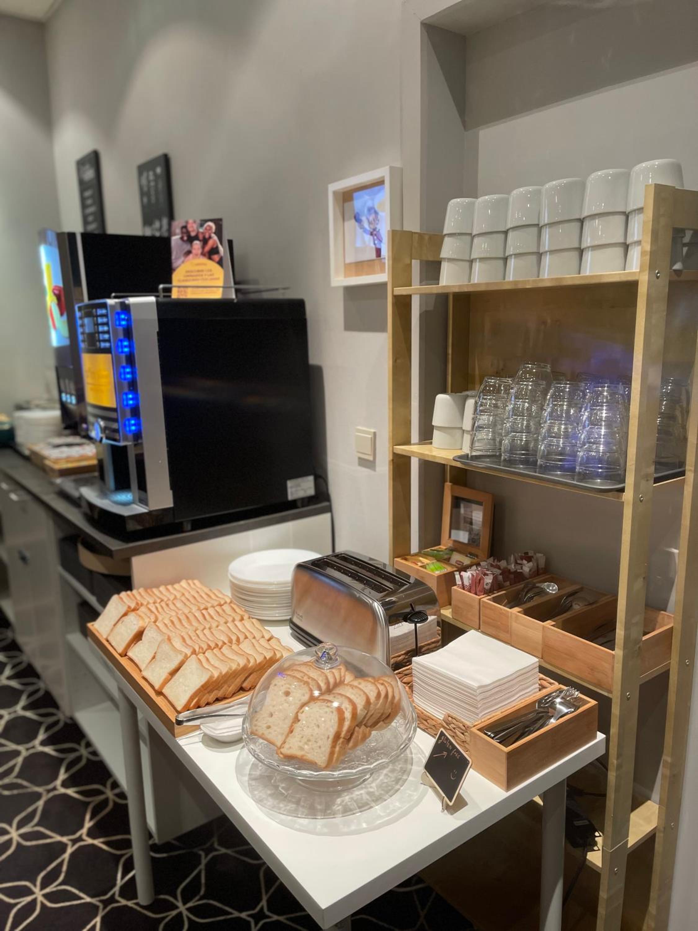 Restaurant-cafeteria