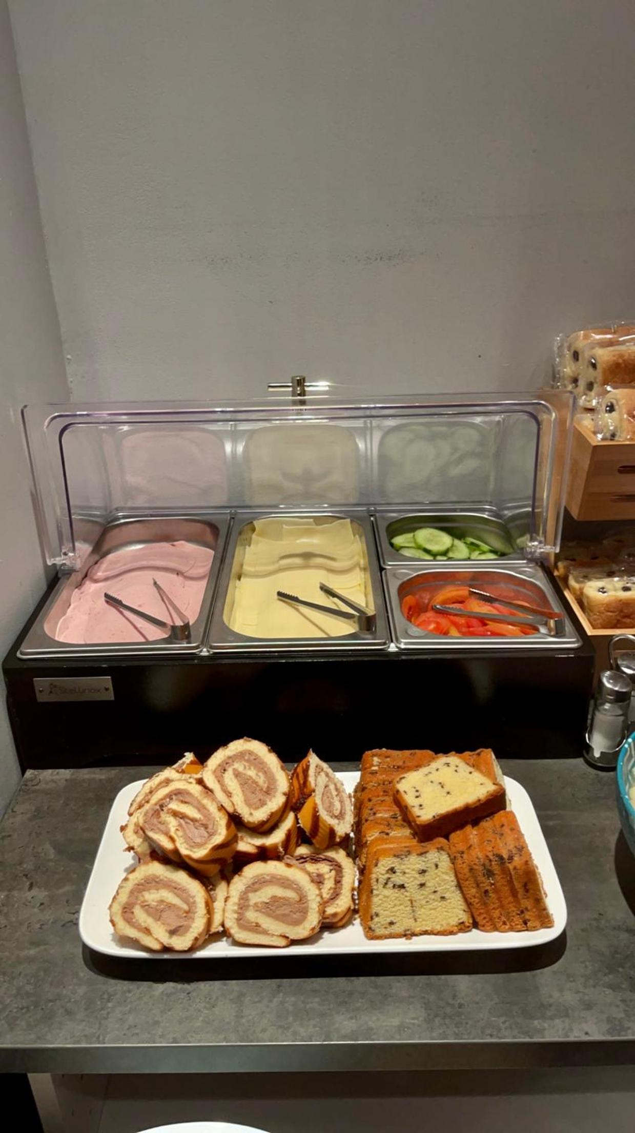 Restaurant-cafeteria