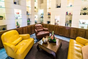 thumbnail: Lobby sitting area