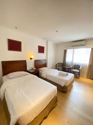 thumbnail: Room