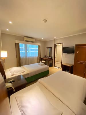 thumbnail: Room