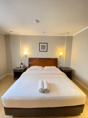 thumbnail: Room
