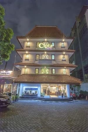 thumbnail: Front of property