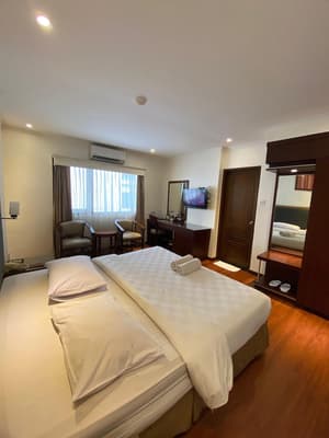 thumbnail: Room