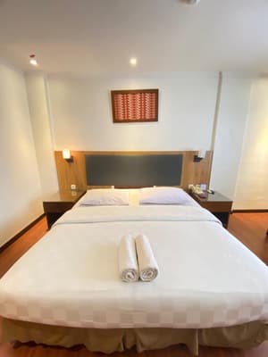 thumbnail: Room